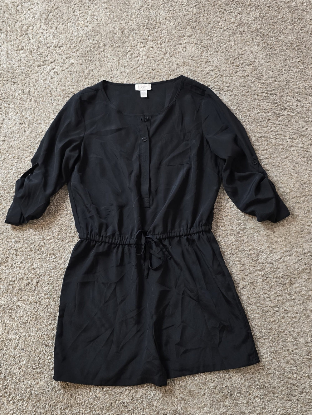 LOFT Women’s Black Solid Romper Round Neck 3/4 Sleeve Button Front Size 2